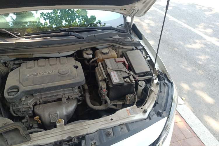 Used Chevrolet Monza 2020 320 Automatic Enjoyment Edition Engine Bay Left