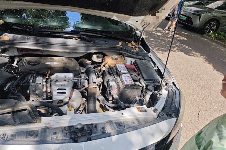 Used Chevrolet Monza 2020 Light Hybrid Redline 320T Dual-Clutch Joyful Edition Engine Bay Left
