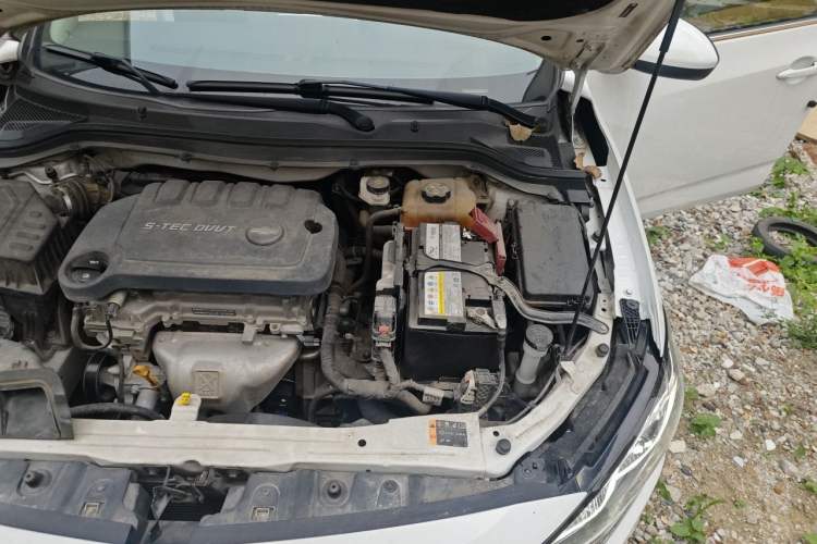 Used Chevrolet Monza 2020 320 Automatic Enjoyment Edition Engine Bay Left
