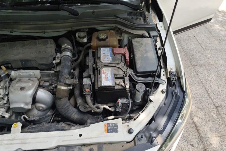 Used Chevrolet Monza 2020 Light Hybrid RS 330T Automatic Thrill Edition Engine Bay Left