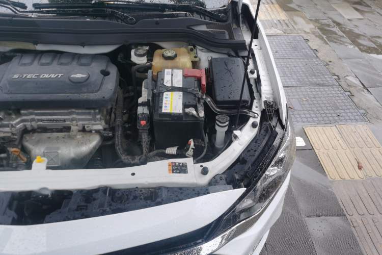 Used Chevrolet Monza 2020 320 Automatic Enjoyment Edition Engine Bay Left