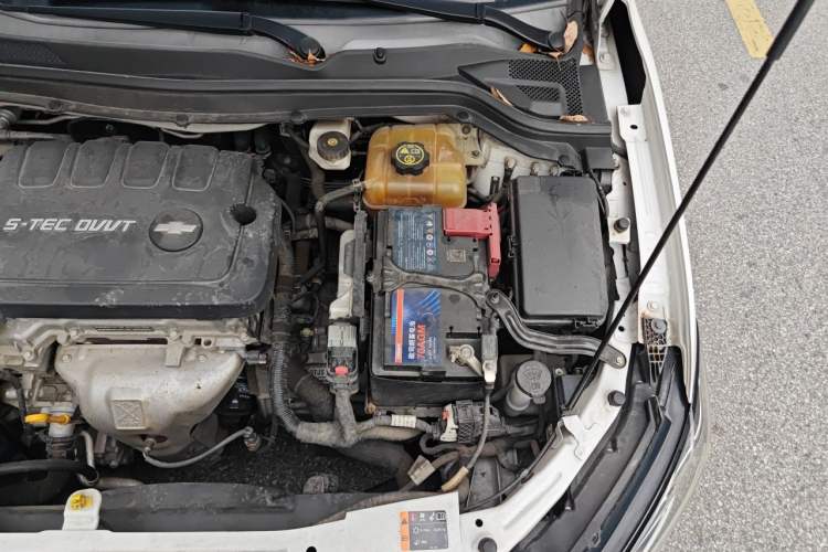 Used Chevrolet Monza 2020 320 Automatic Enjoyment Edition Engine Bay Left
