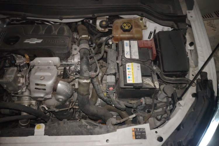 Used Chevrolet Monza 2020 Light Hybrid Redline 320T Dual-Clutch Thrilling Edition Engine Bay Left
