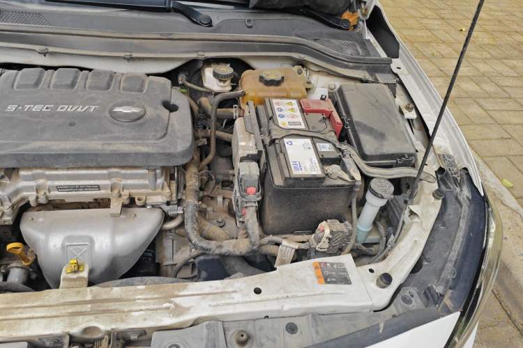 Used Chevrolet Monza 2020 320 Automatic Enjoyment Edition Engine Bay Left