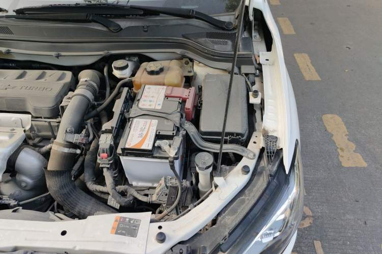 Used Chevrolet Monza 2020 Light Hybrid RS 330T Automatic Comfort Edition Engine Bay Left