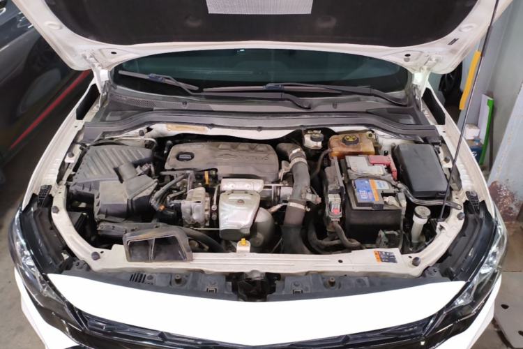 Used Chevrolet Monza 2020 Light Hybrid RS 330T Automatic Comfort Edition Engine Bay