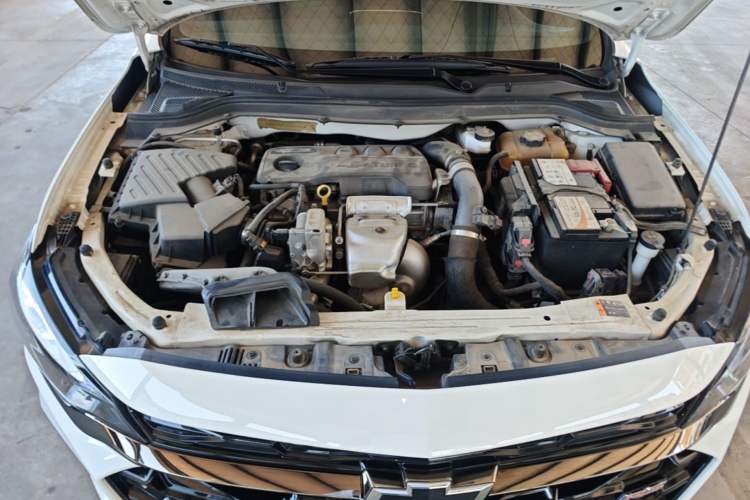Used Chevrolet Monza 2020 Light Hybrid RS 330T Automatic Comfort Edition Engine Bay