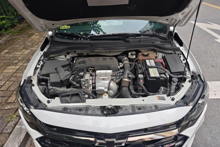 Used Chevrolet Monza 2020 Light Hybrid RS 330T Automatic Comfort Edition Engine Bay