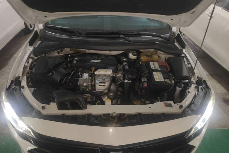Used Chevrolet Monza 2020 Light Hybrid Redline 320T Dual-Clutch Thrilling Edition Engine Bay