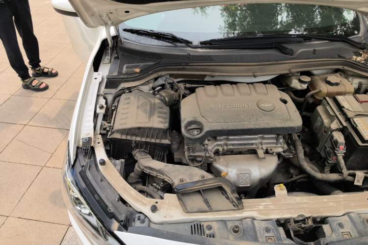 Used Chevrolet Monza 2020 320 Automatic Enjoyment Edition Engine Bay Right