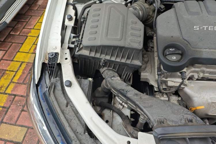 Used Chevrolet Monza 2020 320 Automatic Enjoyment Edition Engine Bay Right