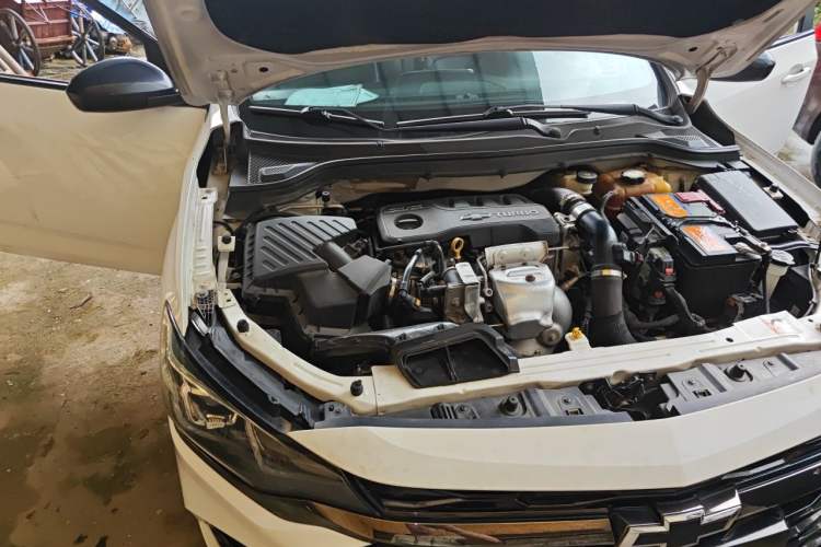 Used Chevrolet Monza 2020 Light Hybrid RS 330T Automatic Comfort Edition Engine Bay Right