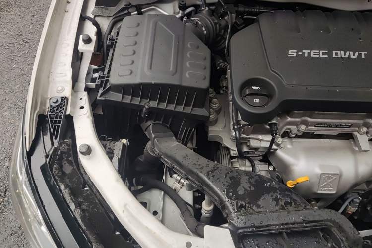 Used Chevrolet Monza 2020 320 Automatic Enjoyment Edition Engine Bay Right
