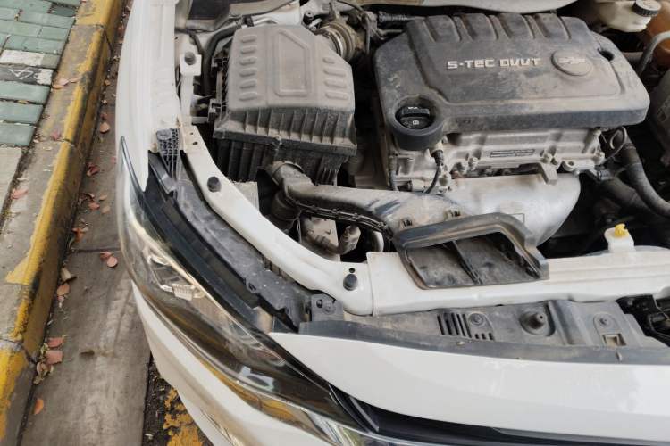Used Chevrolet Monza 2020 320 Automatic Enjoyment Edition Engine Bay Right