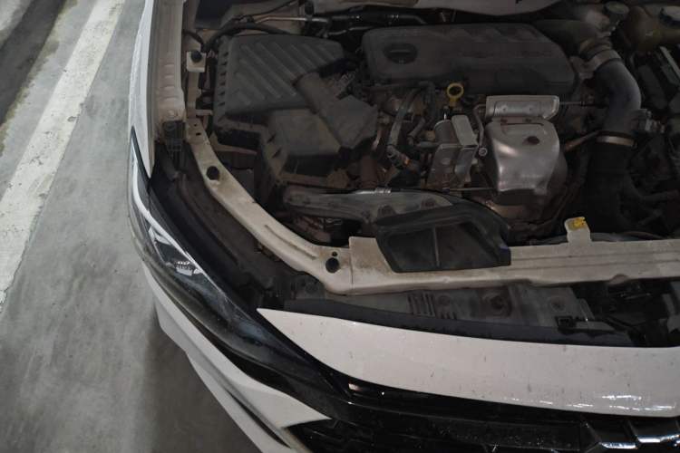 Used Chevrolet Monza 2020 Light Hybrid RS 330T Automatic Comfort Edition Engine Bay Right