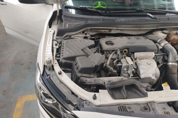 Used Chevrolet Monza 2020 Light Hybrid RS 330T Automatic Comfort Edition Engine Bay Right