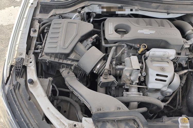 Used Chevrolet Monza 2020 Light Hybrid Redline 320T Dual-Clutch Thrilling Edition Engine Bay Right
