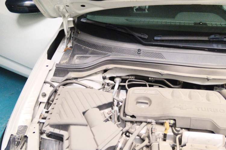 Used Chevrolet Monza 2020 Light Hybrid RS 330T Automatic Comfort Edition Engine Bay Right