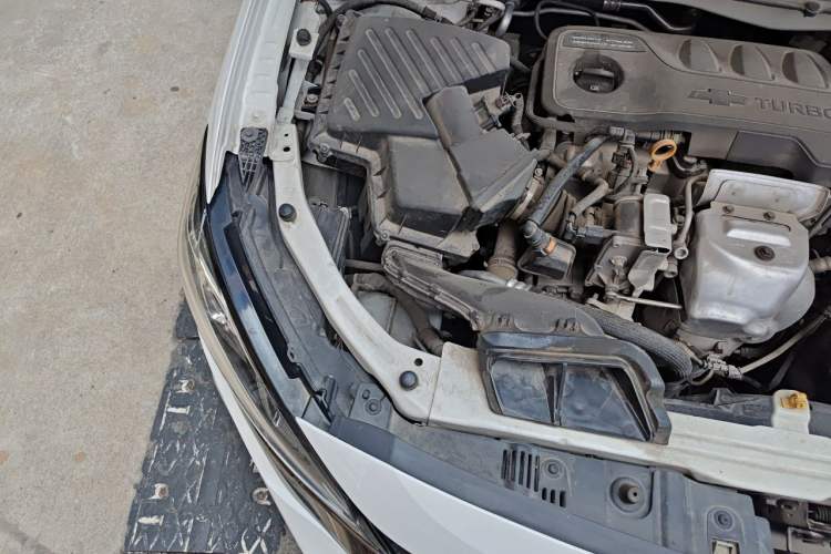 Used Chevrolet Monza 2020 Light Hybrid RS 330T Automatic Thrill Edition Engine Bay Right