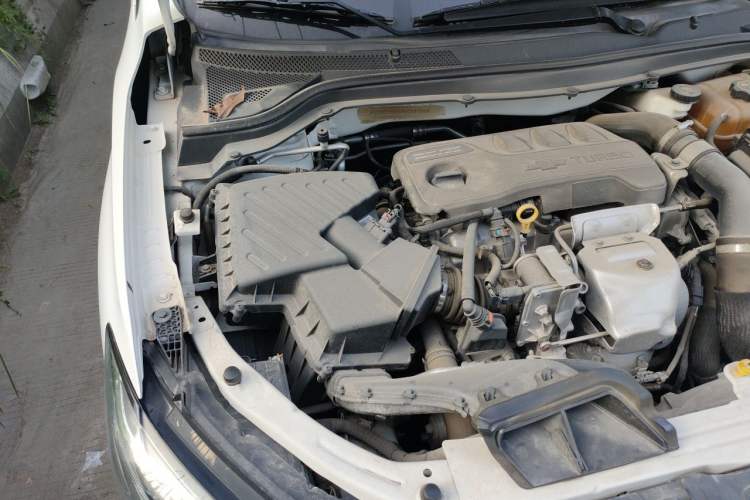Used Chevrolet Monza 2020 Light Hybrid RS 330T Automatic Comfort Edition Engine Bay Right