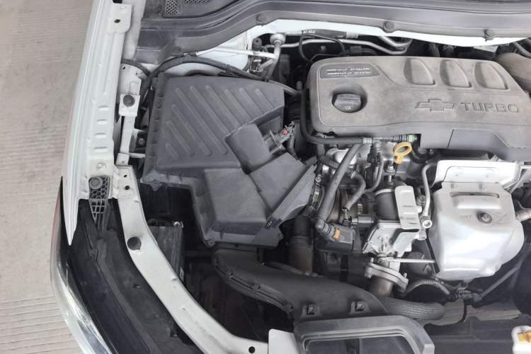 Used Chevrolet Monza 2020 Light Hybrid RS 330T Automatic Comfort Edition Engine Bay Right