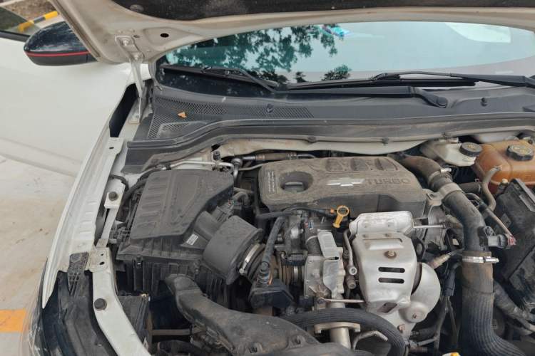 Used Chevrolet Monza 2020 Light Hybrid Redline 320T Dual-Clutch Joyful Edition Engine Bay Right