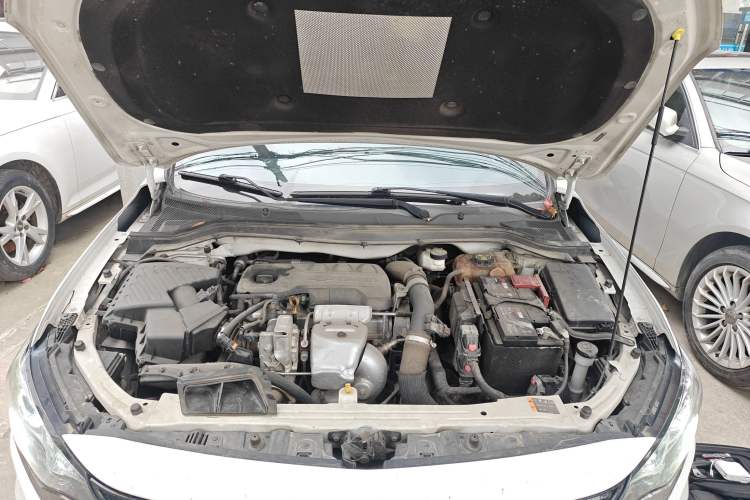 Used Chevrolet Monza 2020 Light Hybrid RS 330T Automatic Comfort Edition Engine Bay