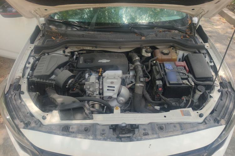 Used Chevrolet Monza 2020 Light Hybrid Redline 320T Dual-Clutch Thrilling Edition Engine Bay
