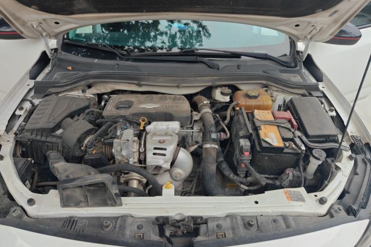 Used Chevrolet Monza 2020 Light Hybrid Redline 320T Dual-Clutch Joyful Edition Engine Bay