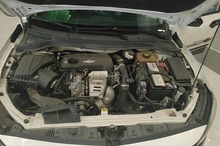 Used Chevrolet Monza 2020 Light Hybrid Redline 320T Dual-Clutch Thrilling Edition Engine Bay