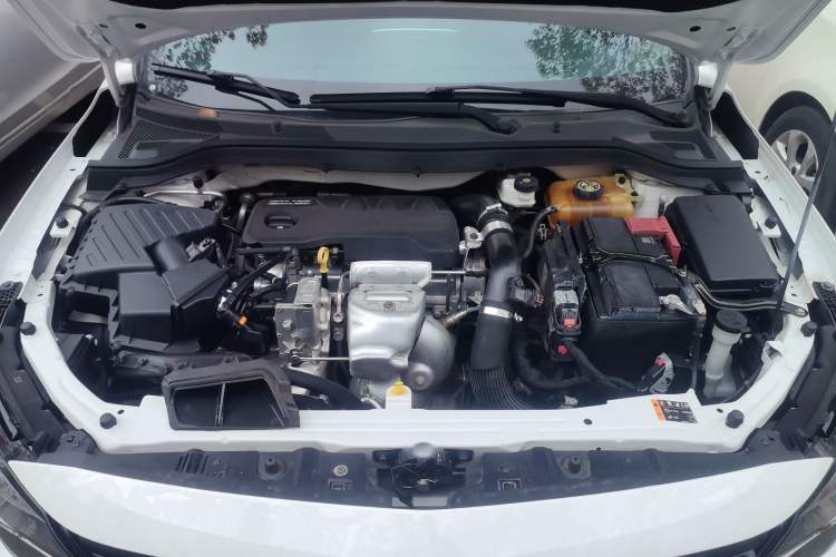Used Chevrolet Monza 2020 Light Hybrid RS 330T Automatic Comfort Edition Engine Bay