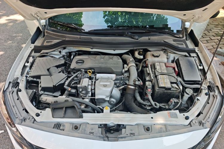 Used Chevrolet Monza 2020 Light Hybrid RS 330T Automatic Comfort Edition Engine Bay