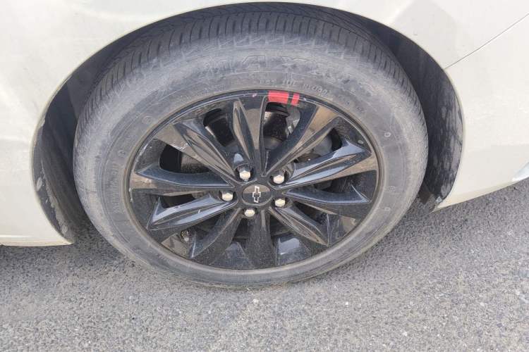 Used Chevrolet Monza 2020 Light Hybrid Redline 320T Dual-Clutch Joyful Edition Exterior 1