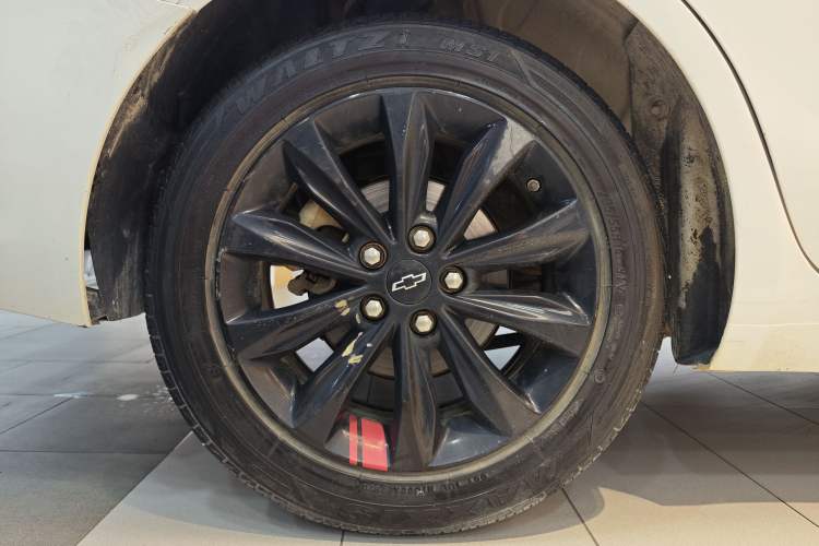 Used Chevrolet Monza 2020 Light Hybrid Redline 320T Dual-Clutch Thrilling Edition Exterior 2