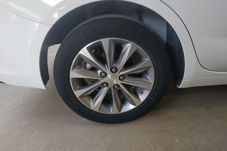 Used Chevrolet Monza 2020 320 Automatic Enjoyment Edition Exterior 2