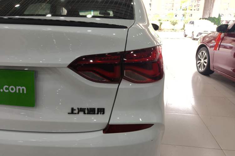 Used Chevrolet Monza 2020 Light Hybrid Redline 320T Dual-Clutch Joyful Edition Exterior 3