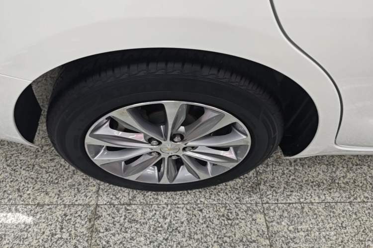 Used Chevrolet Monza 2020 320 Automatic Enjoyment Edition Exterior 5