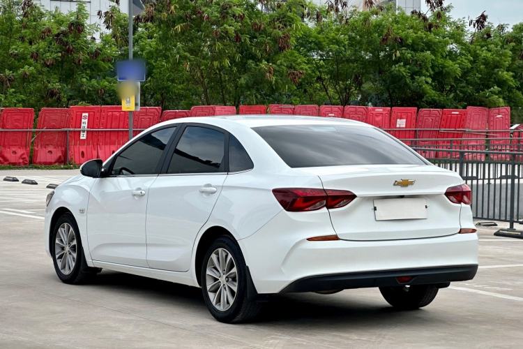 Used Chevrolet Monza 2020 320 Automatic Enjoyment Edition Exterior 5