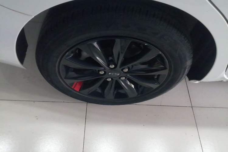 Used Chevrolet Monza 2020 Light Hybrid Redline 320T Dual-Clutch Joyful Edition Exterior 5