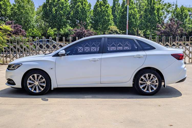 Used Chevrolet Monza 2020 320 Automatic Enjoyment Edition Exterior 5