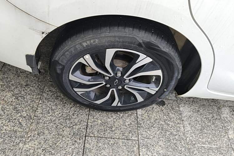 Used Chevrolet Monza 2020 Light Hybrid RS 330T Automatic Comfort Edition Exterior 5