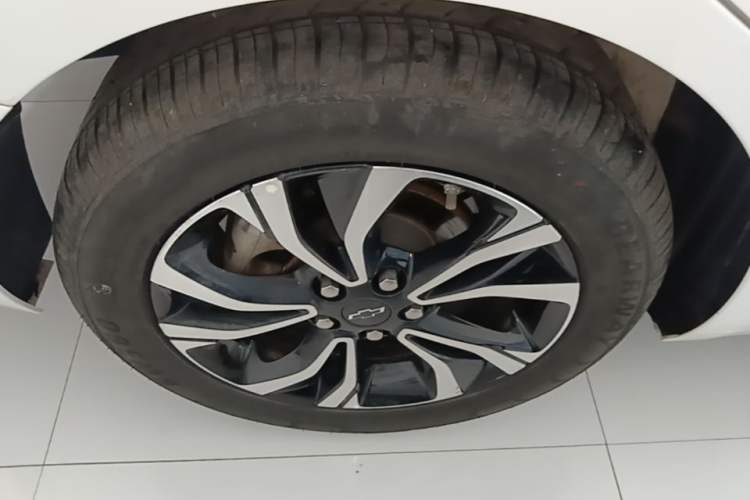 Used Chevrolet Monza 2020 Light Hybrid RS 330T Automatic Comfort Edition Exterior 5