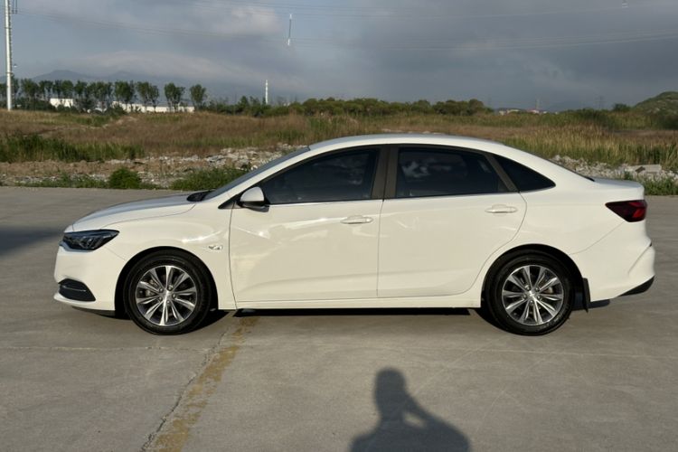 Used Chevrolet Monza 2020 320 Automatic Enjoyment Edition Exterior 6