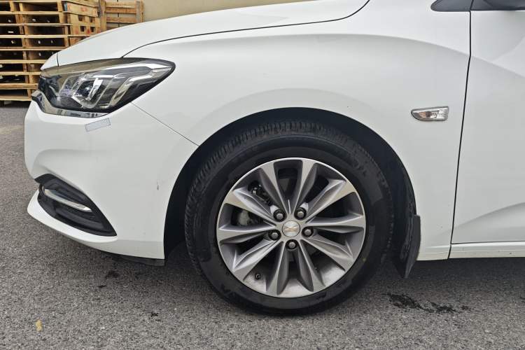 Used Chevrolet Monza 2020 320 Automatic Enjoyment Edition Exterior 8