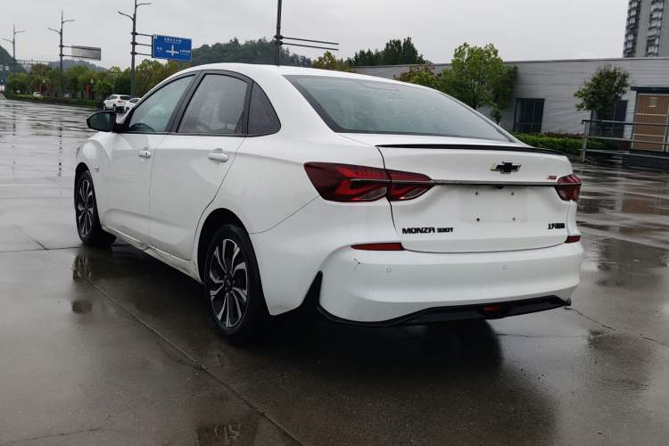 Used Chevrolet Monza 2020 Light Hybrid RS 330T Automatic Comfort Edition Exterior 8