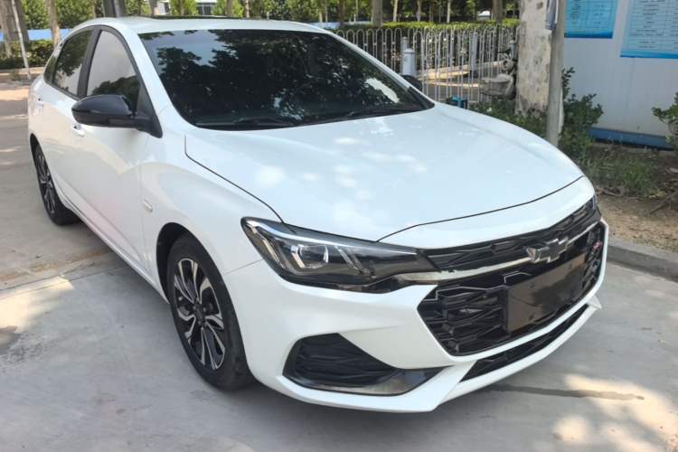 Used Chevrolet Monza 2020 Light Hybrid RS 330T Automatic Comfort Edition Front Right 45 Deg