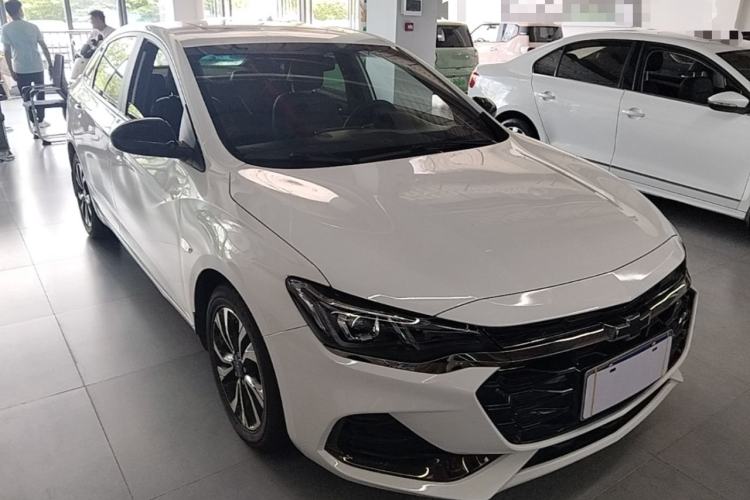 Used Chevrolet Monza 2020 Light Hybrid RS 330T Automatic Comfort Edition Front Right 45 Deg