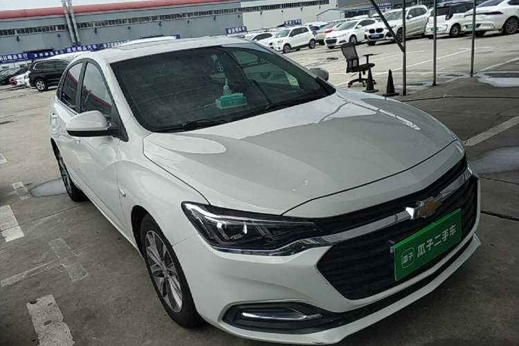 Used Chevrolet Monza 2020 320 Automatic Enjoyment Edition Front Right 45 Deg