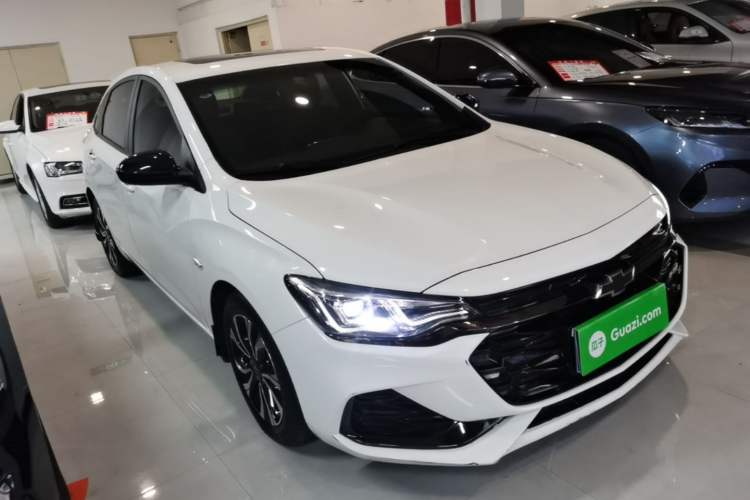 Used Chevrolet Monza 2020 Light Hybrid RS 330T Automatic Comfort Edition Front Right 45 Deg