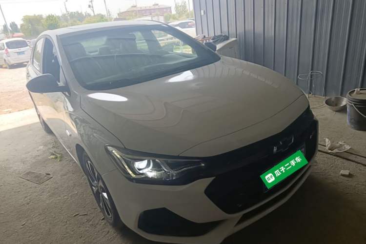 Used Chevrolet Monza 2020 Light Hybrid RS 330T Automatic Comfort Edition Front Right 45 Deg